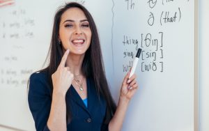 lý do người đi làm nên trau dồi tiếng Anh